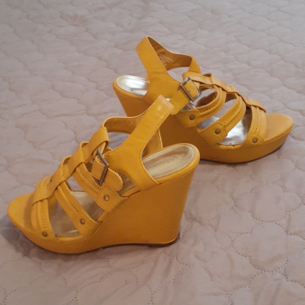 Women's Exhilaration 4 1/2" Wedge Sandal Mustard